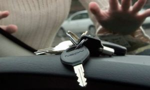 locked-car-keys-in-car